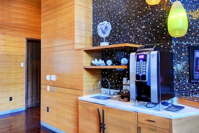 Building Photo - Waldorf Astoria 4001-Strip/City/Mtn Views from this Stunning FULLY FURNISHED 1Bd/1.5Ba Residence