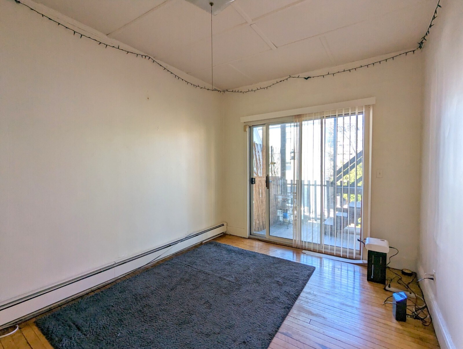 Building Photo - 8 Evergreen Sq