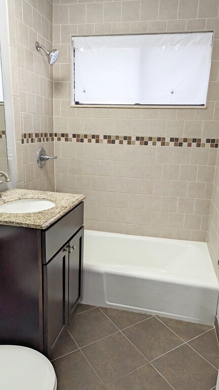 Building Photo - 60 Shrewsbury Green Dr