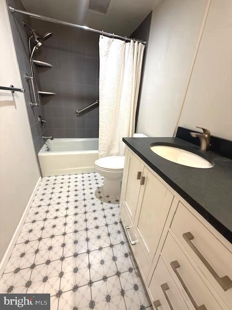 Building Photo - 11500 Fairway Dr