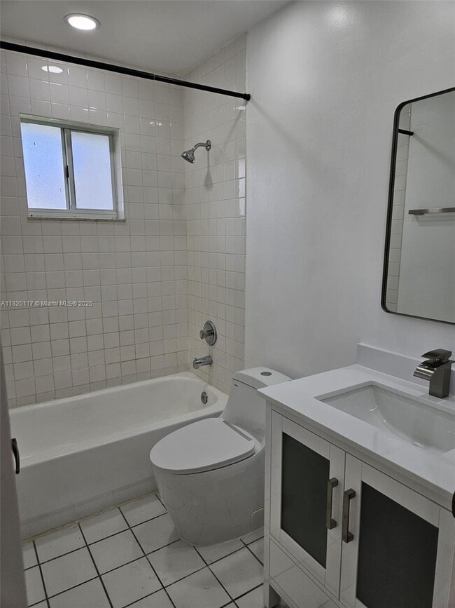 Building Photo - 20137 SW 88th Ct