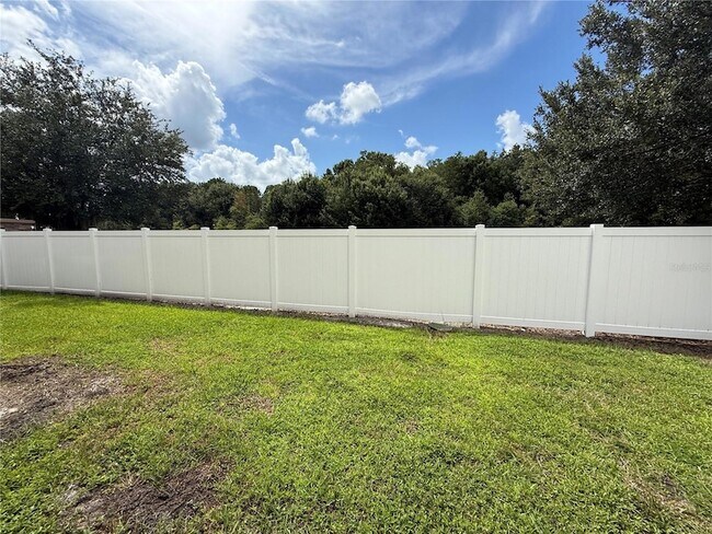 Building Photo - 5011 Chipotle Ln
