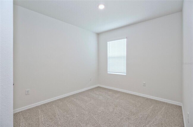 Building Photo - 3302 Pine Lily Ave