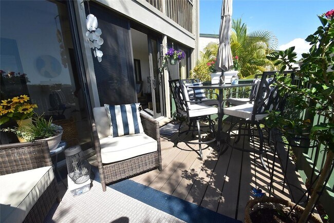 Building Photo - 1510 Pelican Point Dr