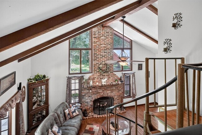 Building Photo - 1517 Manor Way