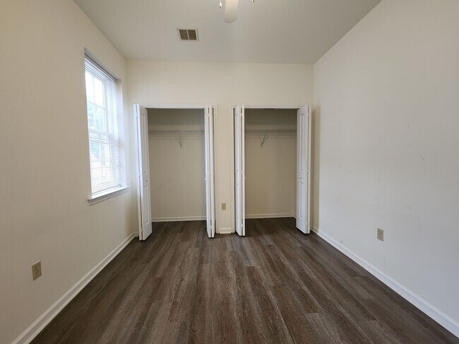 Building Photo - Downtown Bethlehem 2 Bedroom Apt.