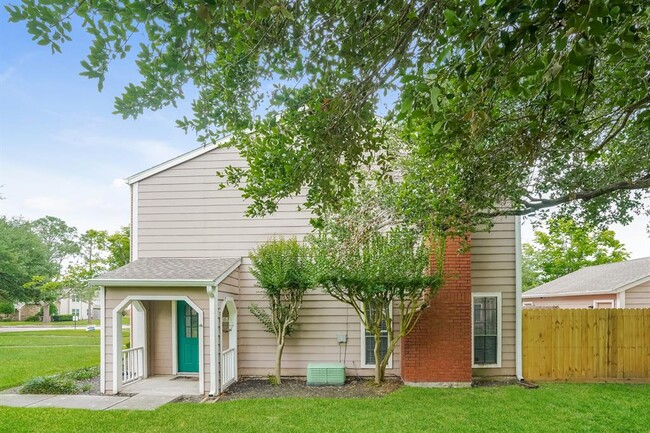 Primary Photo - 17263 Saturn Ln