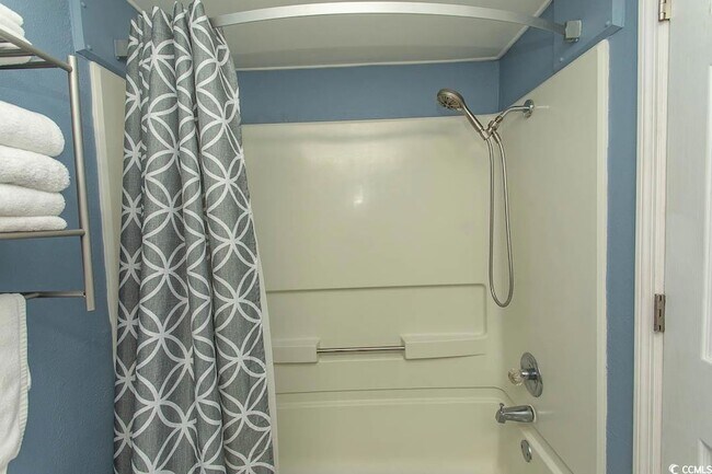 Building Photo - 1207 S Ocean Blvd