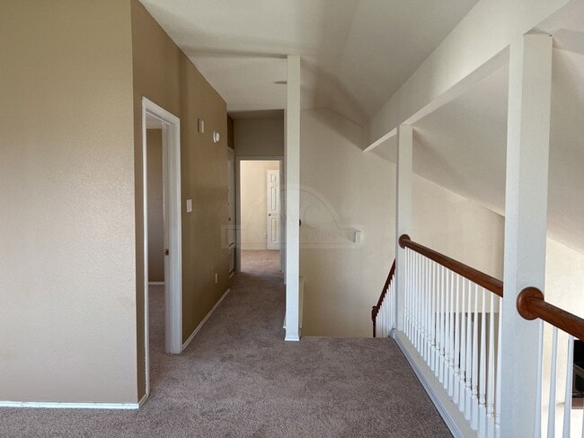 Building Photo - 4402 Golden Gate Dr