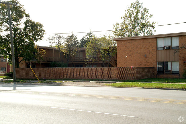 Alternate View - Acacia Place Apartments