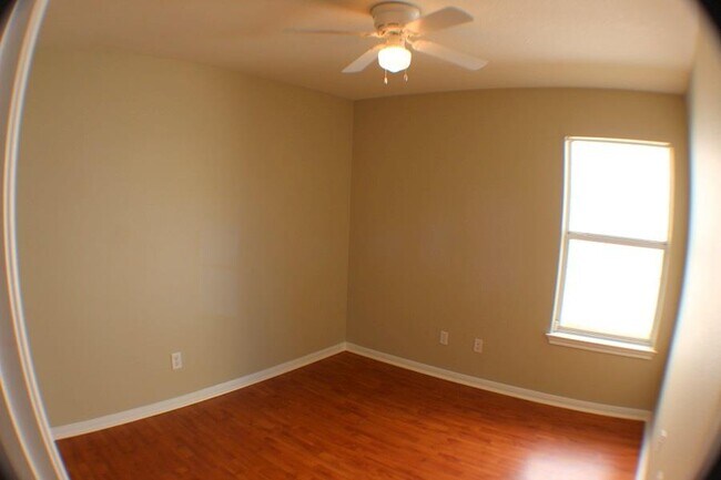 Building Photo - 2200 Bakers Way