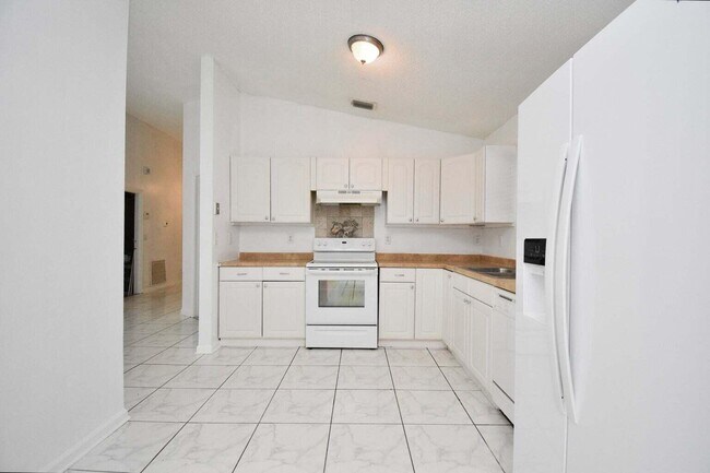 Building Photo - 1456 Waterway Cove Dr