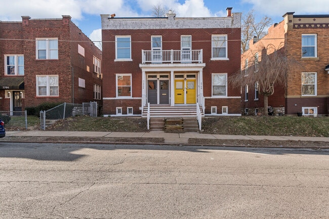 Primary Photo - 3706 Fairview Ave