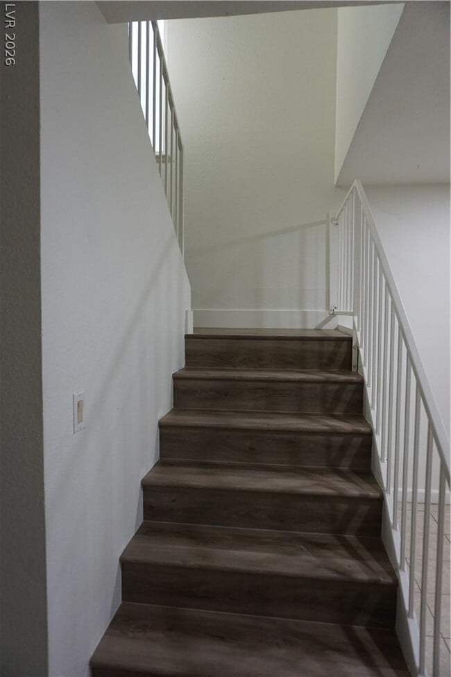 Building Photo - 6644 Silverstream Ave