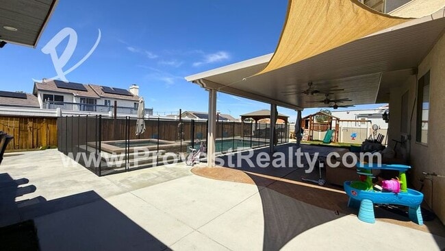 Building Photo - 12988 Claremont Ct