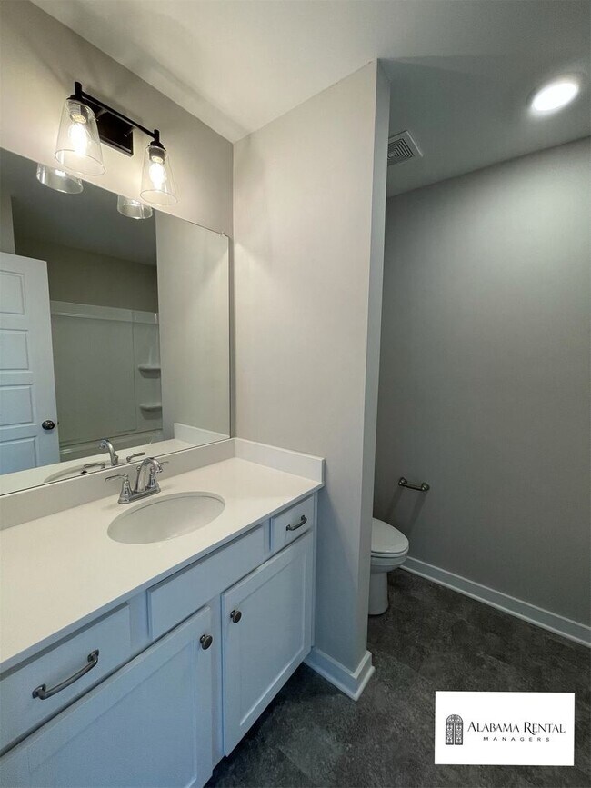 Building Photo - Beautiful Home for Rent in Calera, AL... A...