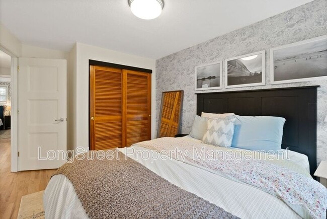 Building Photo - 7788 SE Thompson Rd