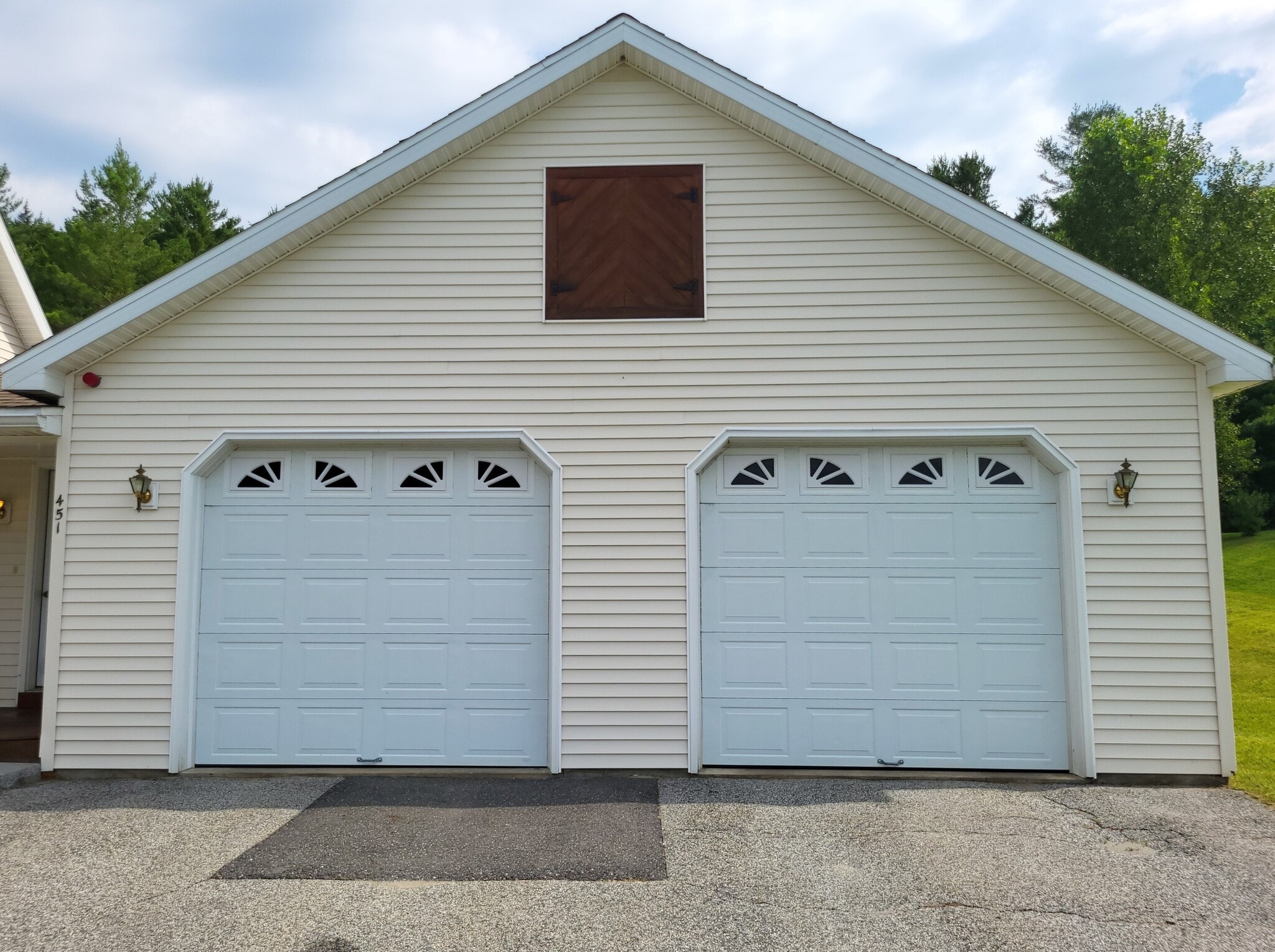 Building Photo - 451 Partridge Farm Rd