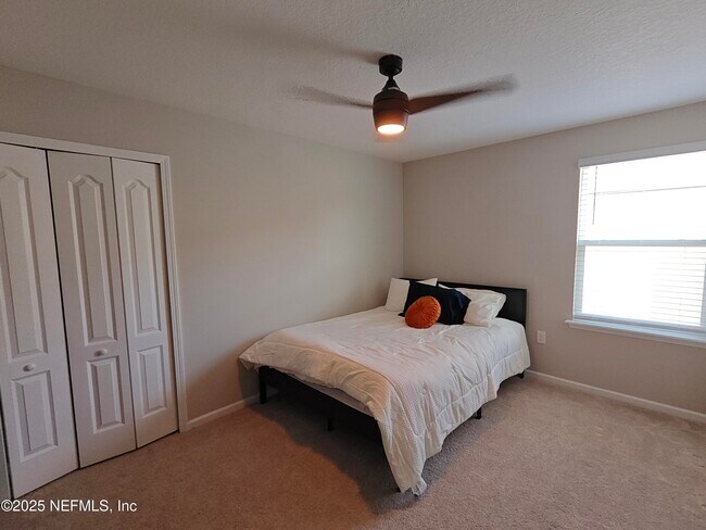 Building Photo - 70481 Winding River Dr