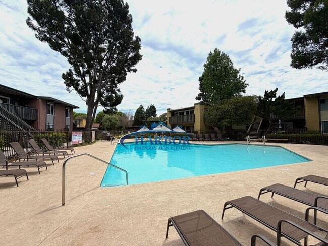 Building Photo - 23308 Marigold Ave