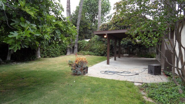 Building Photo - Updated Single Story 3 BR 2 BA home With 2...