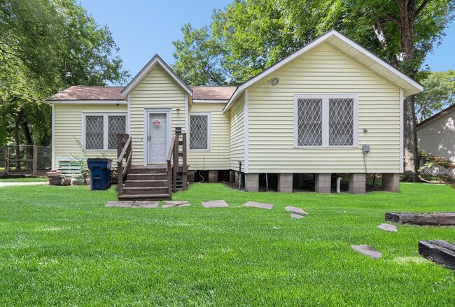 Primary Photo - 2322 1st Ave N