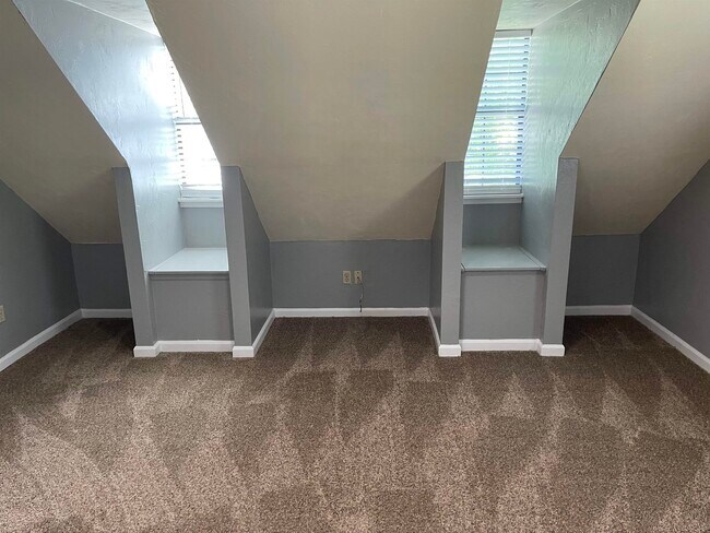 Building Photo - 2003 N Meridian Rd