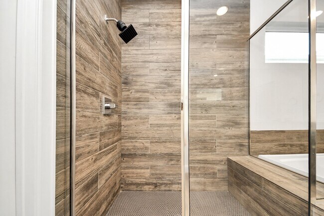 Building Photo - 325 Eado Park Cir