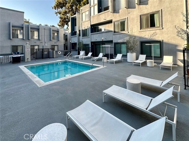 Building Photo - 1940 Highland Ave