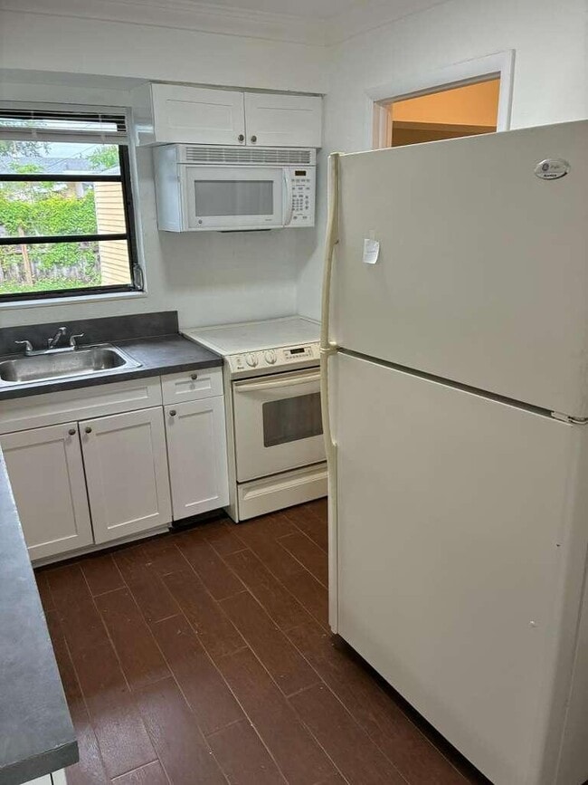 Building Photo - 1741 NW 27th Ave