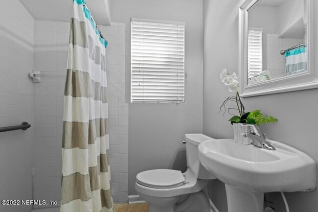 Building Photo - 1058 Willis Dr