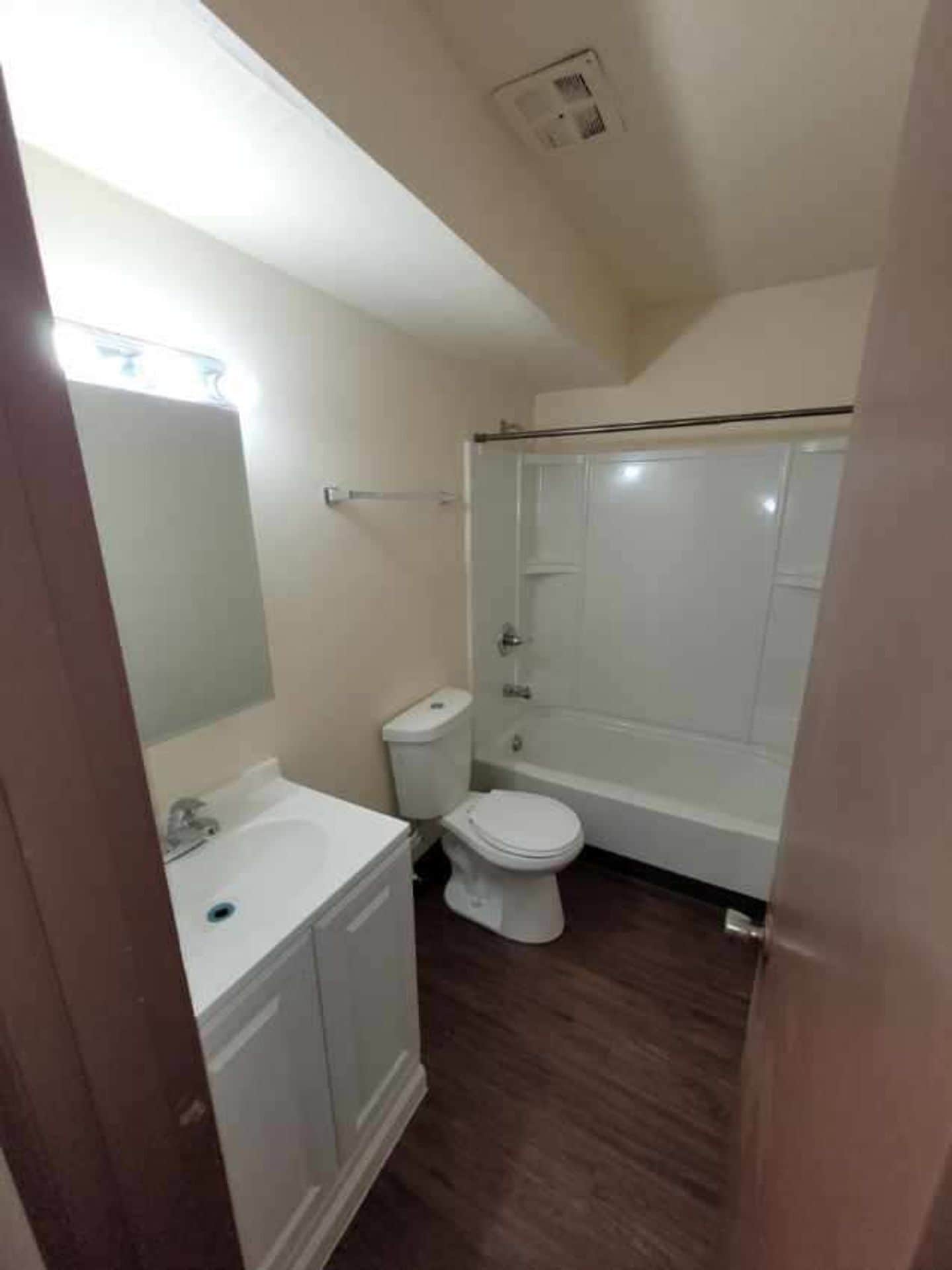 Building Photo - The 2800 Residences