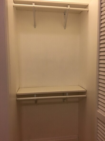 Building Photo - 4622 S Troy St