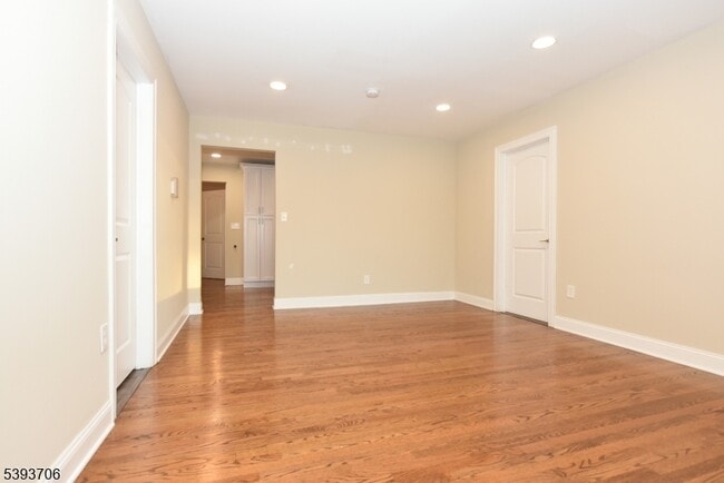 Building Photo - 105 Parkway