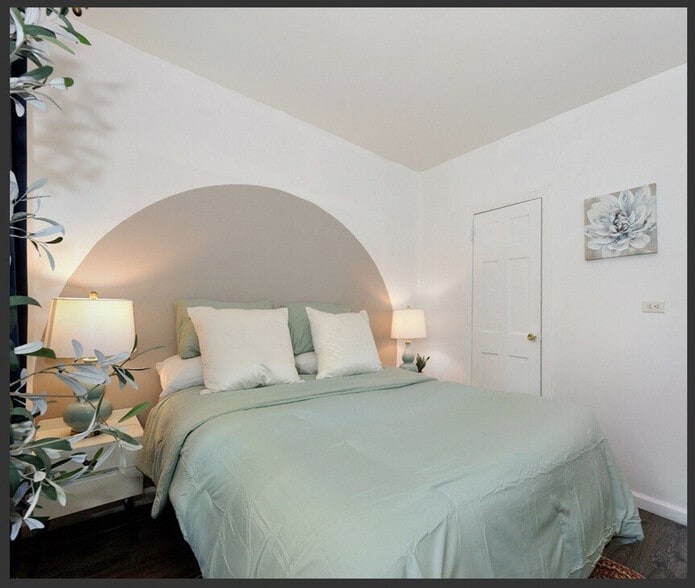 Building Photo - 476 9th Ave