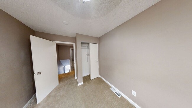 Building Photo - For Rent: Spacious 3BR/2.5BA Condo
