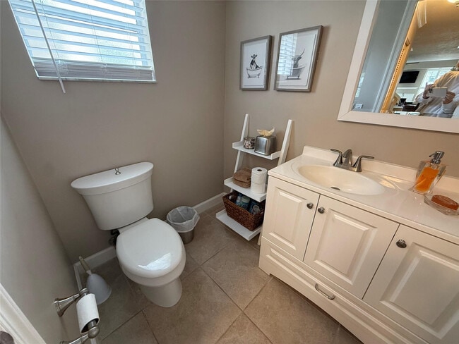 Building Photo - 22861 Ironwedge Dr