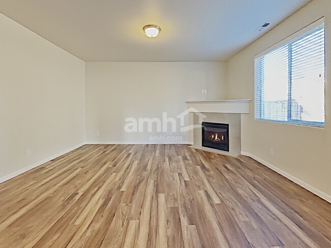 Building Photo - 14017 67th Ave E