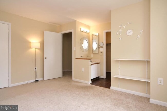 Building Photo - 3816 Usher Ct