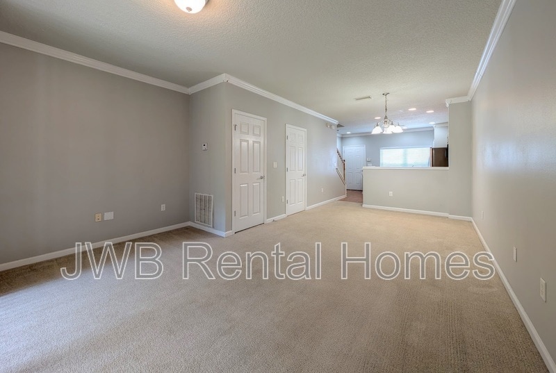 Building Photo - 8090 Summer Cove Ct