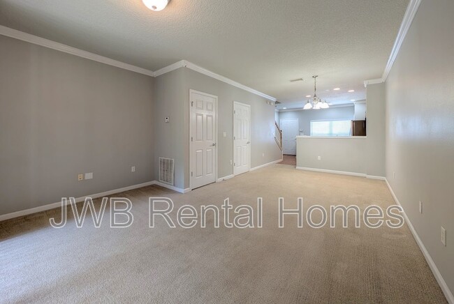 Building Photo - 8090 Summer Cove Ct