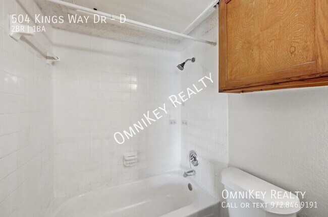 Building Photo - 504 Kings Way Dr