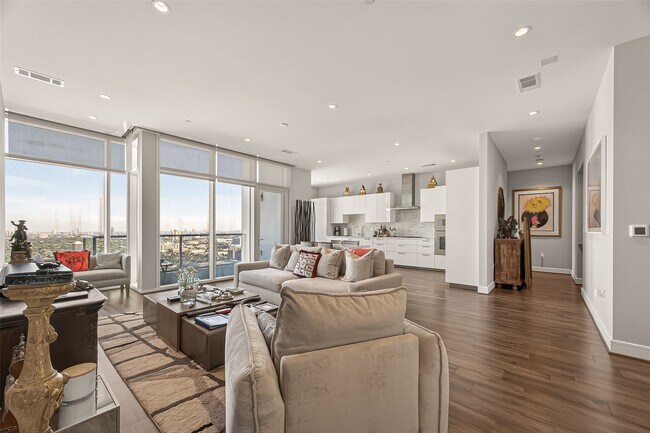 Building Photo - 4521 San Felipe St