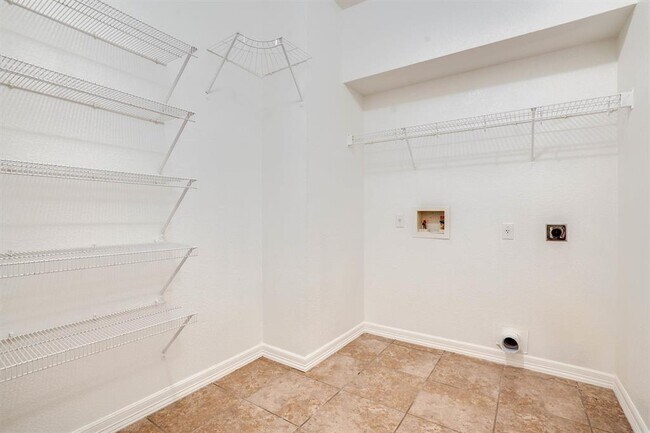 Building Photo - 3756 Top Rock Ln