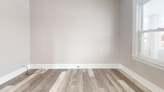 Building Photo - 3360 W 84th St