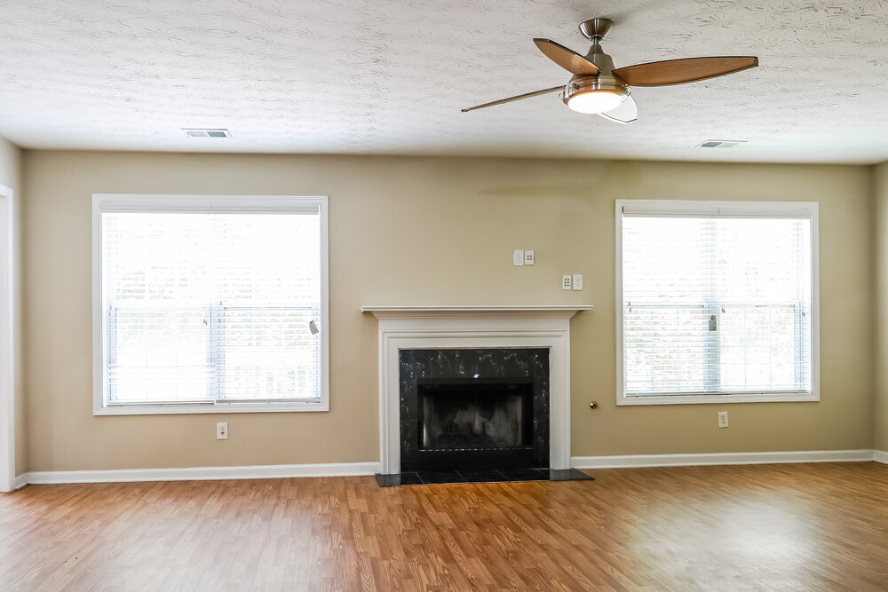 Building Photo - 300 Kentshire Pl NW