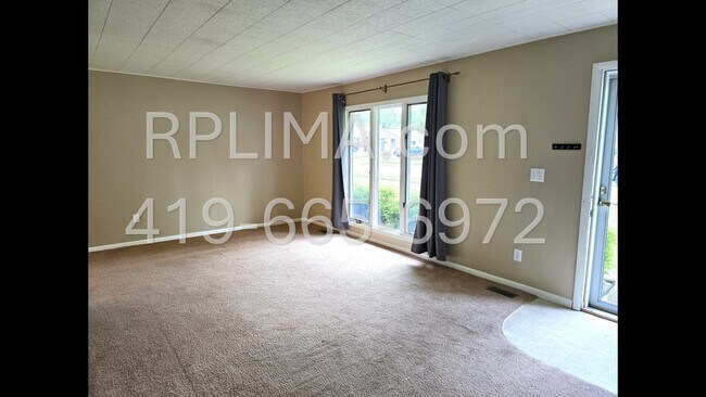 Building Photo - 1738 Bermuda Dr