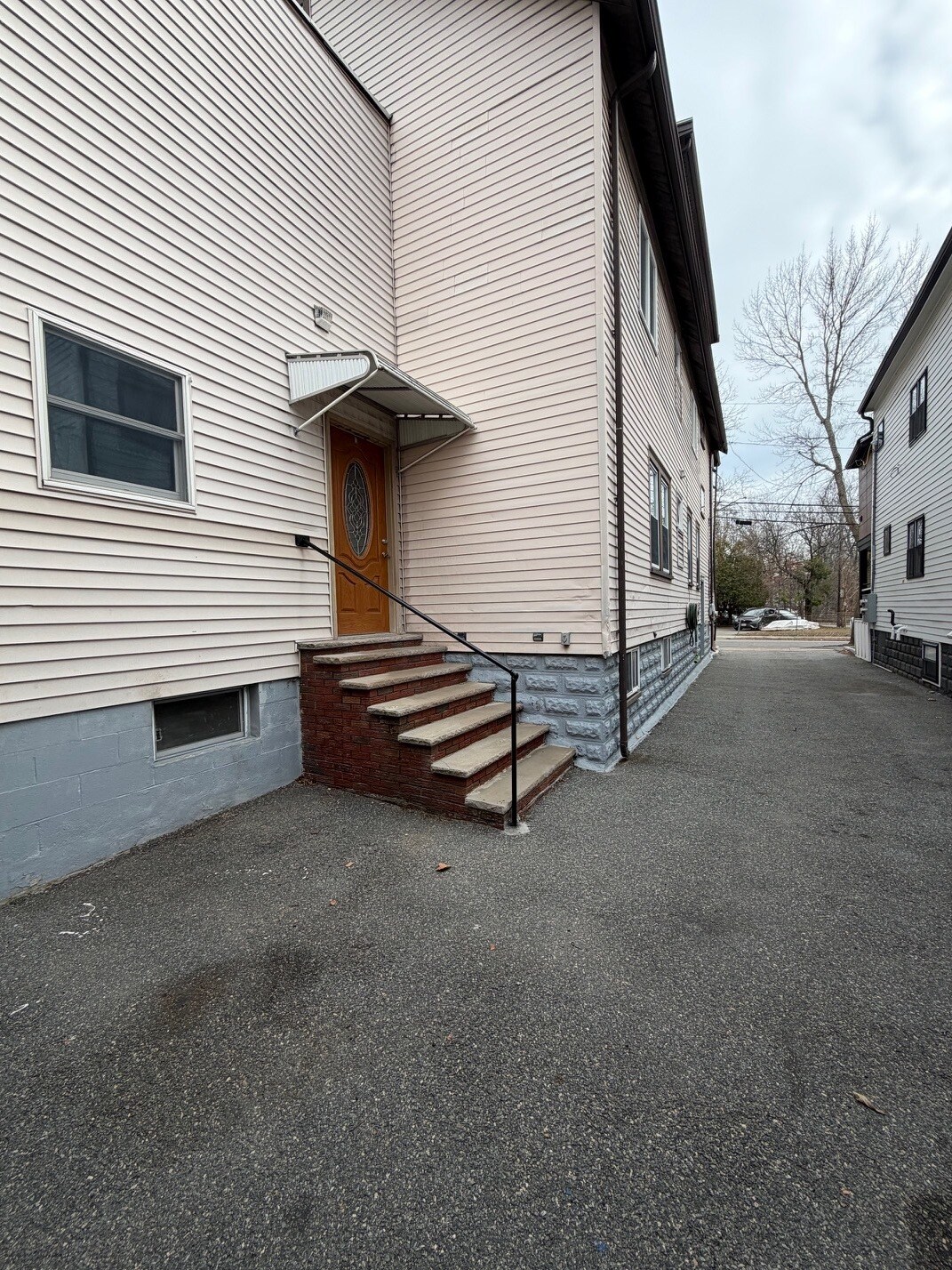 Building Photo - 33 Lafayette St