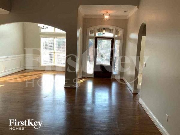 Building Photo - 124 Lakeland Ridge