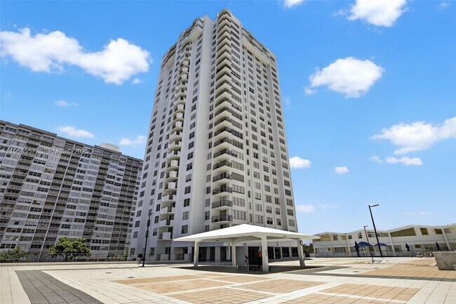 Building Photo - 2750 NE 183rd St